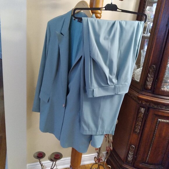 Elegant Suit, Unique Green Color, Size - 50 ( XXXL ) - Picture 5 of 8